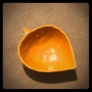 Ceramic Leaf Dish